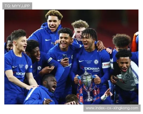 从青训到豪门：三个年轻人的逆流而上故事