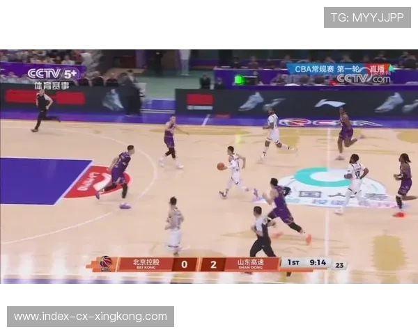 CBA北京后场抢断一条龙直杀篮下,展现王者之风 CBA北京后场抢断一条龙直杀篮下,展现王者之风