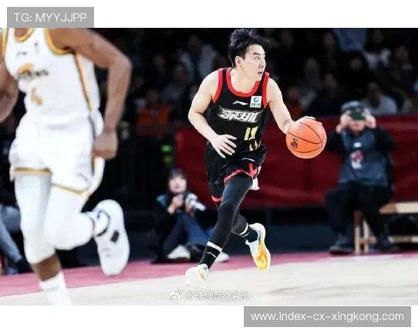 CBA深圳替补登场拉开空间,进攻流畅度明显提升