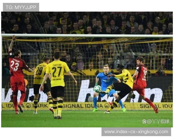 德甲多特外线连中，门前混战频频出现